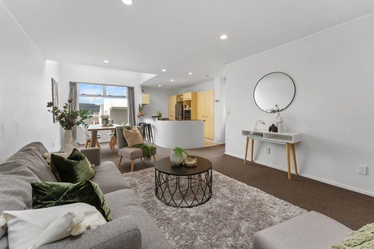 Photo of property in Fernhill Flats, 5/324 The Terrace, Te Aro, Wellington, 6011