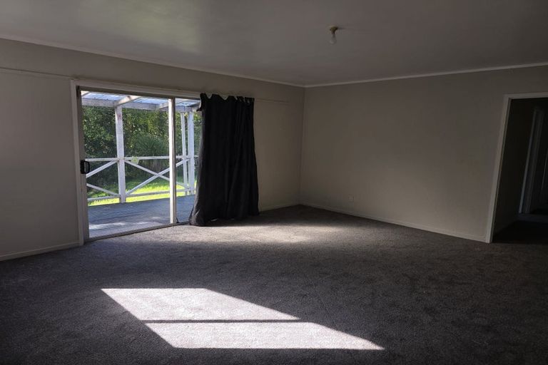Photo of property in 4/52 Tudor Road, Henderson, Auckland, 0610