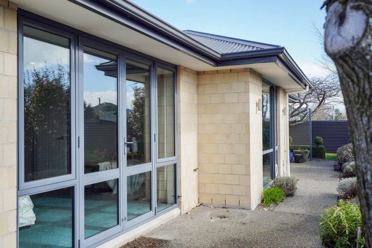 Photo of property in 33 Joseph Street, Waverley, Invercargill, 9810