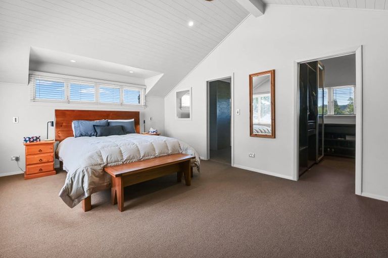 Photo of property in 25 Willow Avenue, Hannahs Bay, Rotorua, 3010