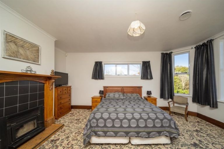 Photo of property in 9 Lupton Street, Waverley, 4510