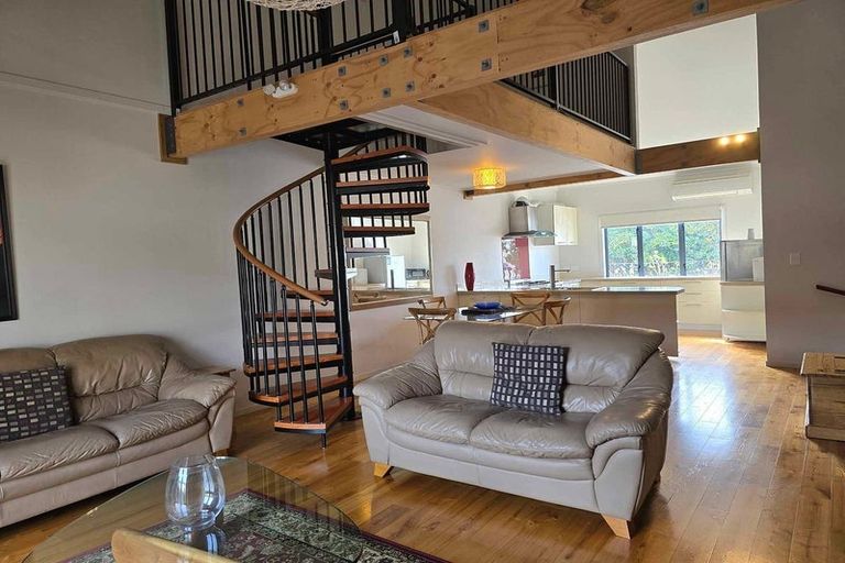 Photo of property in 84 Alpha Street, Cambridge, 3434