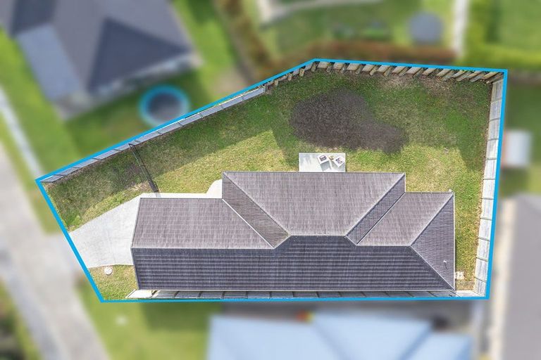 Photo of property in 1 Harry Close, Warkworth, 0910