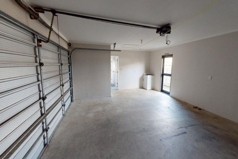 Photo of property in 8a Battersea Place, Roslyn, Palmerston North, 4414