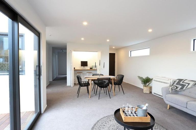 Photo of property in 15 Bay View Road, South Dunedin, Dunedin, 9012