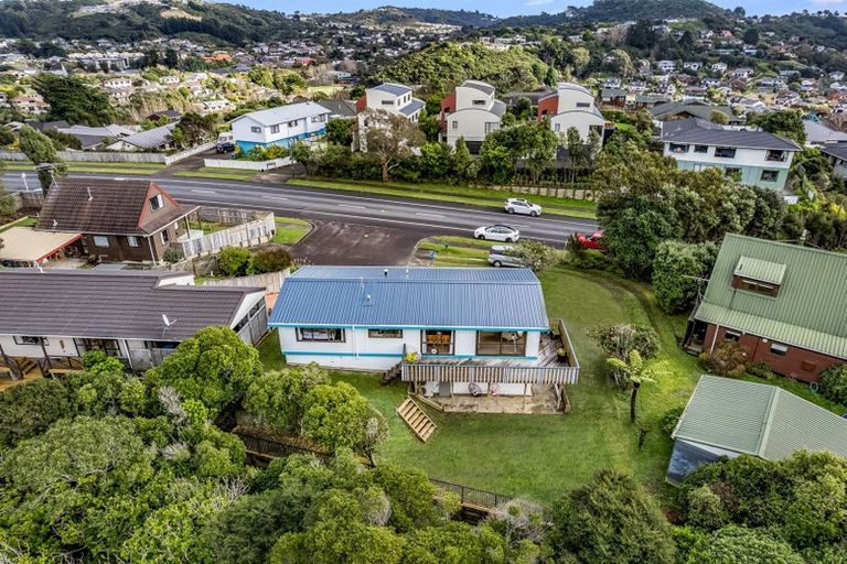 Photo of property in 29 James Cook Drive, Whitby, Porirua, 5024