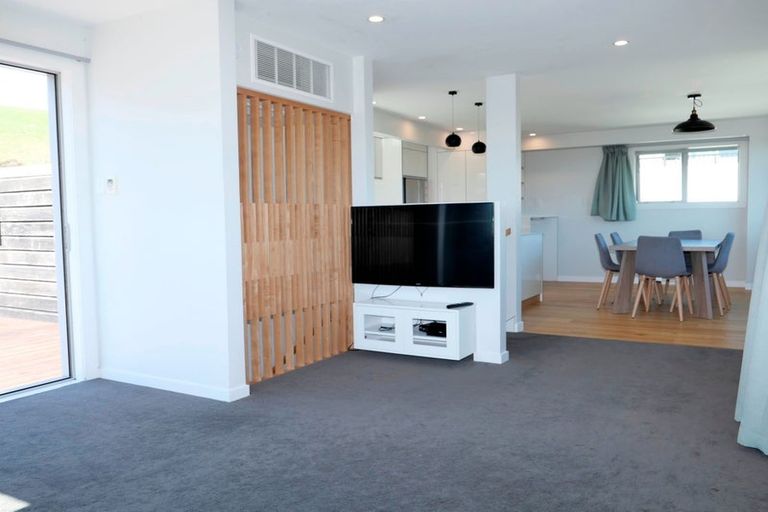 Photo of property in 90 Muri Road, Pukerua Bay, Porirua, 5026