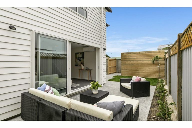 Photo of property in 11d Molesworth Street, Taita, Lower Hutt, 5011