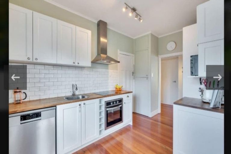 Photo of property in 2/24 Miller Road, Mangere Bridge, Auckland, 2022