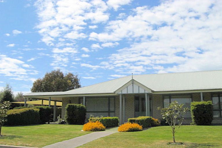 Photo of property in 10 Bunting Place, Woodend, 7610