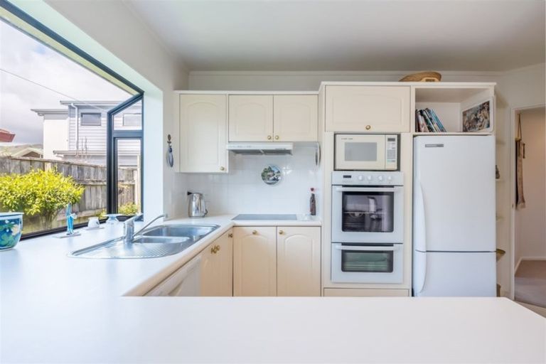 Photo of property in 4a Avalon Crescent, Avalon, Lower Hutt, 5011