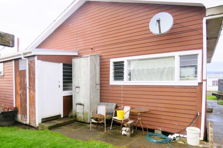 Photo of property in 19 Fonblanque Street, Westport, 7825