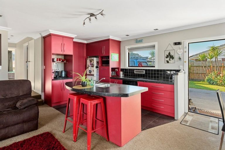 Photo of property in 1 Solway Place, Mount Maunganui, 3116