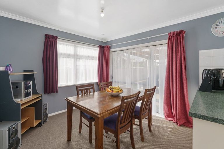 Photo of property in 13 Matai Street, Levin, 5510