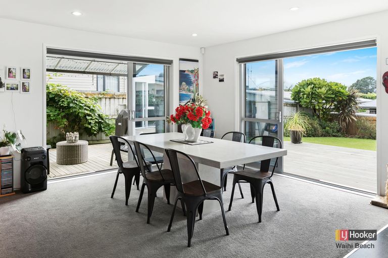 Photo of property in 15 Browns Drive, Waihi Beach, 3611