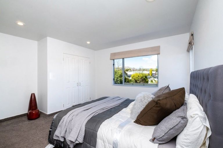 Photo of property in 123 Middle Road, Havelock North, 4130