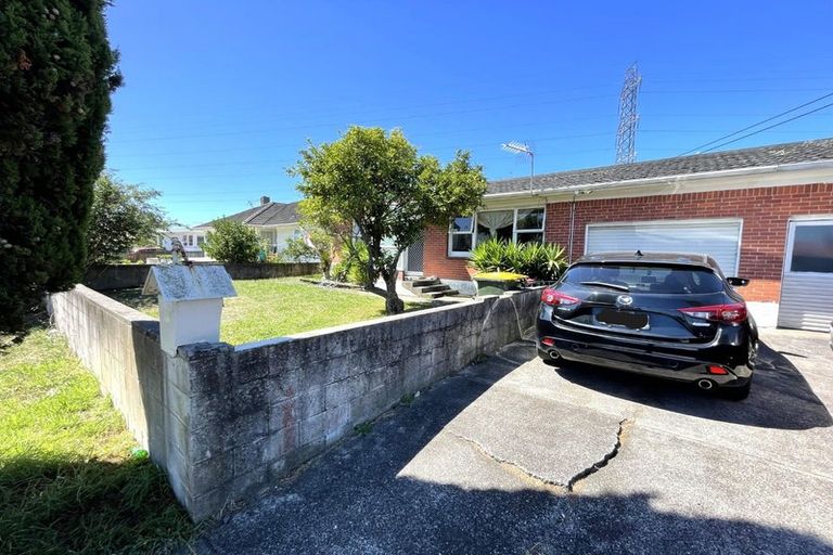 Photo of property in 2/1 Osprey Street, Pakuranga, Auckland, 2010