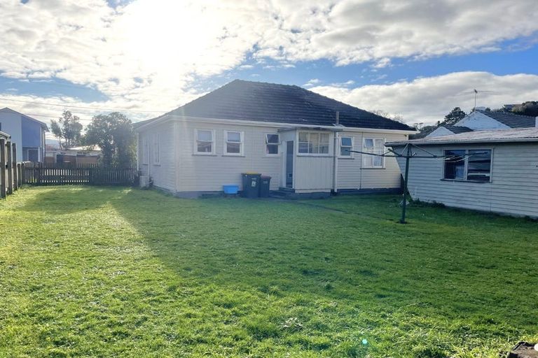 Photo of property in 4 Tilbury Street, Fairfield, Lower Hutt, 5011