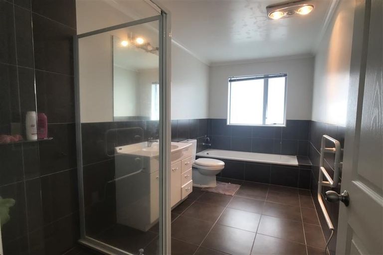 Photo of property in 6 Reefton Place, Flat Bush, Auckland, 2019