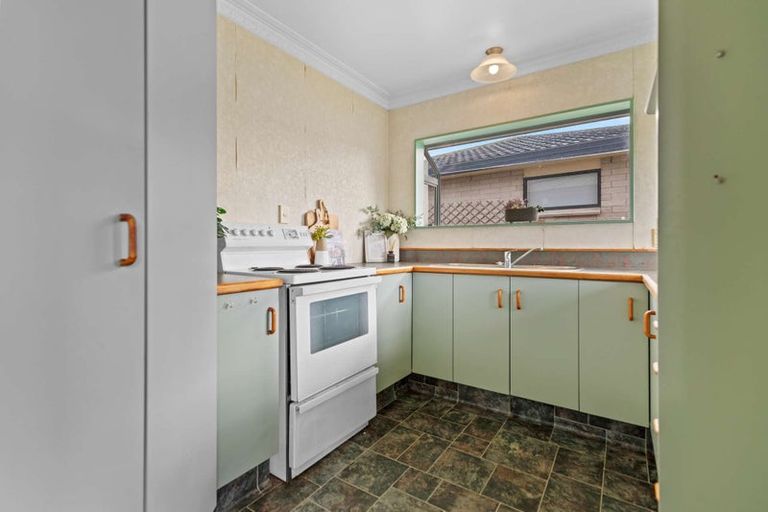 Photo of property in 28 Sunvale Place, Gate Pa, Tauranga, 3112