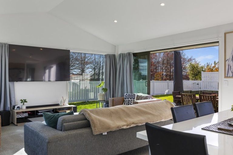 Photo of property in 112 Harakeke Drive, Wharewaka, Taupo, 3330