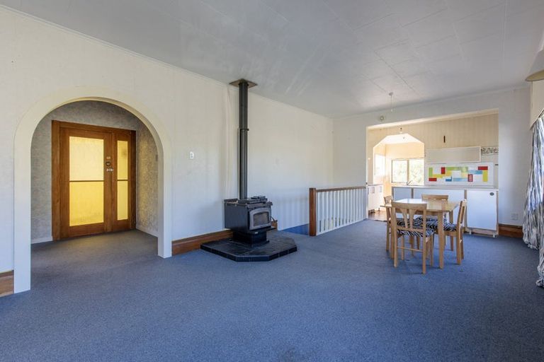 Photo of property in 49 Waverley Street, Waipawa, 4210