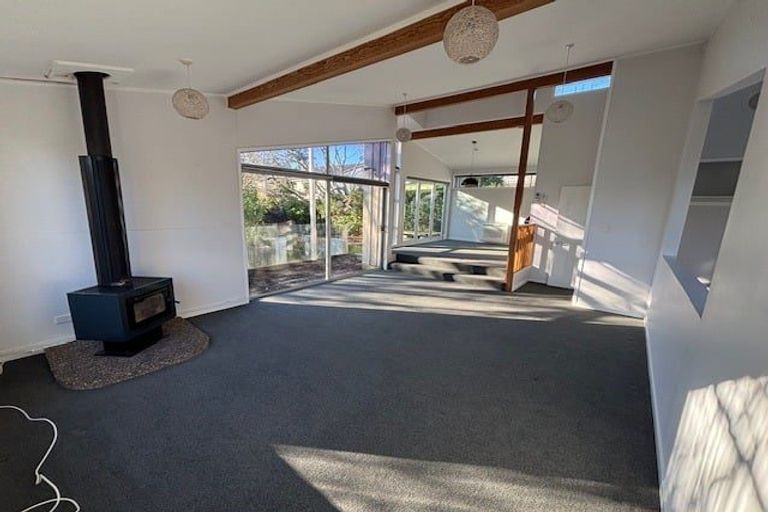 Photo of property in 17 Rosecamp Road, Beach Haven, Auckland, 0626