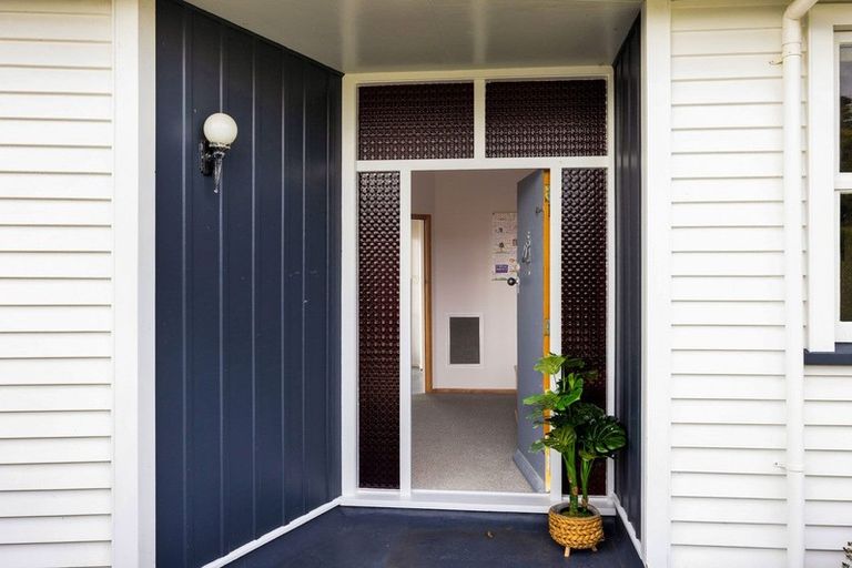 Photo of property in 261 Huatoki Street, Upper Vogeltown, New Plymouth, 4310