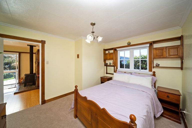 Photo of property in 543 Manutahi Road, Lepperton, New Plymouth, 4373