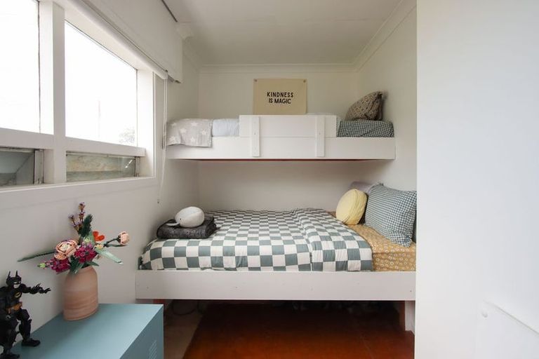 Photo of property in 82 Kahukura Avenue, Waitarere Beach, Levin, 5510