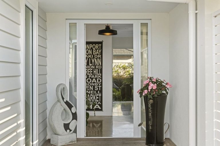 Photo of property in 74 Penetaka Heights, Pyes Pa, Tauranga, 3112