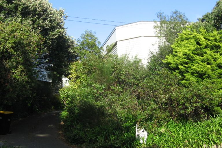 Photo of property in 42 Grays Road, Plimmerton, Porirua, 5026