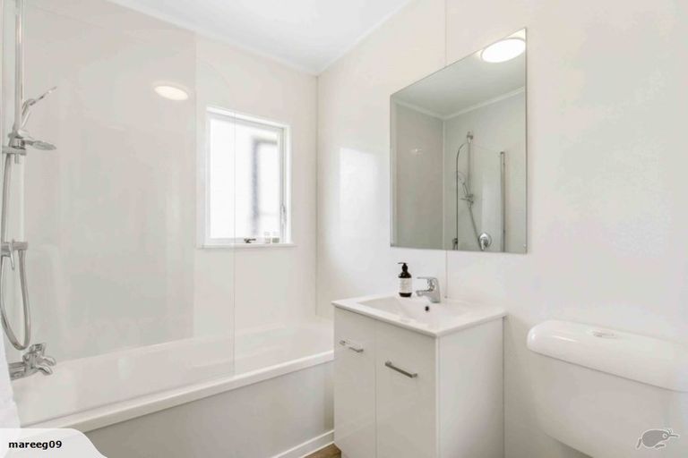 Photo of property in 4/120 Nile Road, Milford, Auckland, 0620