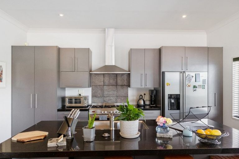 Photo of property in 24 Harbour View Heights, Picton, 7220