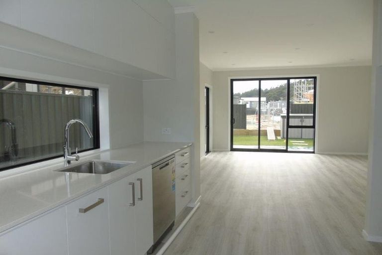 Photo of property in 13 Balmerino Lane, Wallaceville, Upper Hutt, 5018