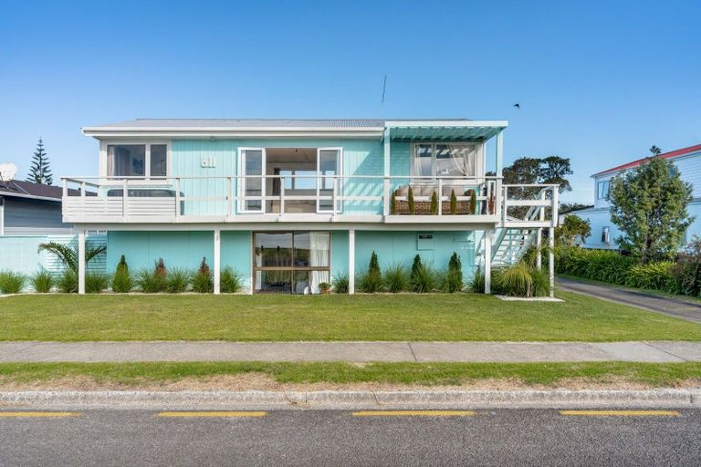 Photo of property in 611 Beach Road, Whangamata, 3620