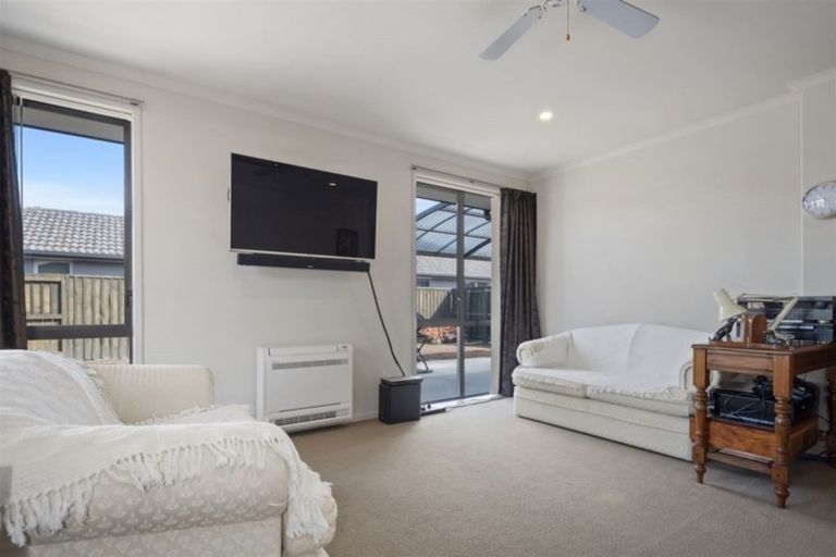 Photo of property in 86 Doncaster Drive, Papamoa Beach, Papamoa, 3118