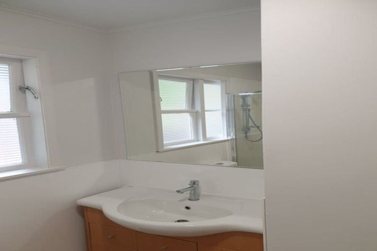 Photo of property in 429 Ohiro Road, Brooklyn, Wellington, 6021