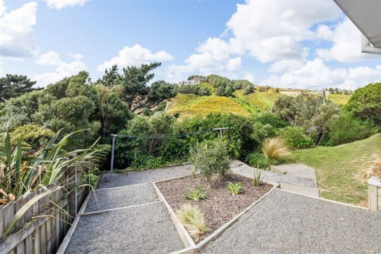Photo of property in 16 Dominion Park Street, Johnsonville, Wellington, 6037
