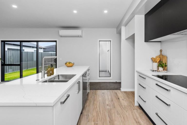 Photo of property in 6 Monowai Street, Poraiti, Napier, 4112