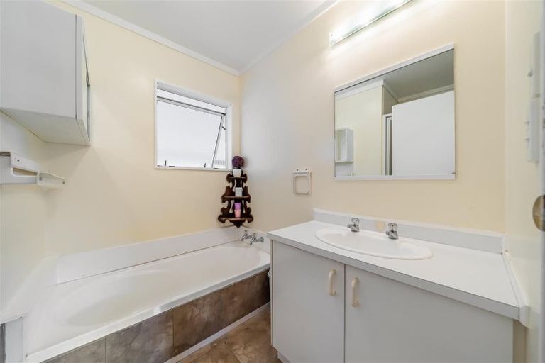 Photo of property in 2/35 Tahi Street, Miramar, Wellington, 6022