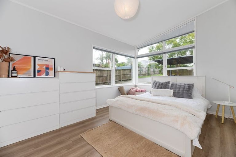 Photo of property in 137 Verbena Road, Birkdale, Auckland, 0626