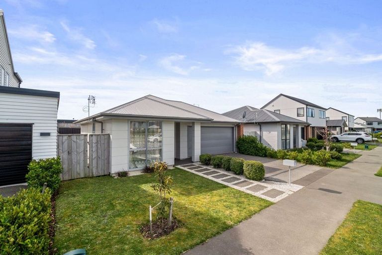 Photo of property in 26 Sholto Duncan Crescent, Halswell, Christchurch, 8025