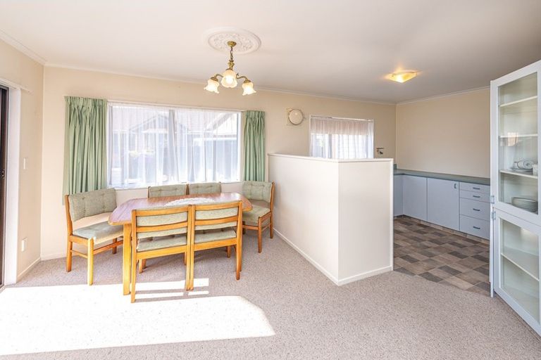 Photo of property in 19 Grey Street, College Estate, Whanganui, 4500