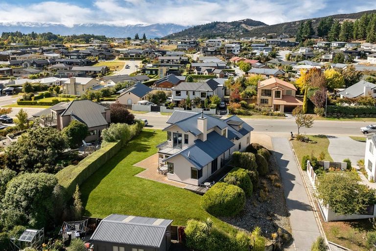 Photo of property in 74 Kings Drive, Wanaka, 9305