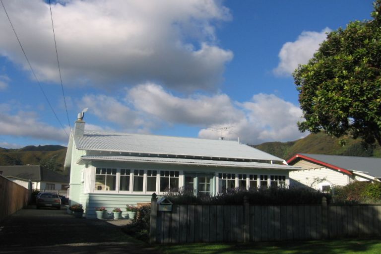 Photo of property in 12 Collingwood Street, Waterloo, Lower Hutt, 5011