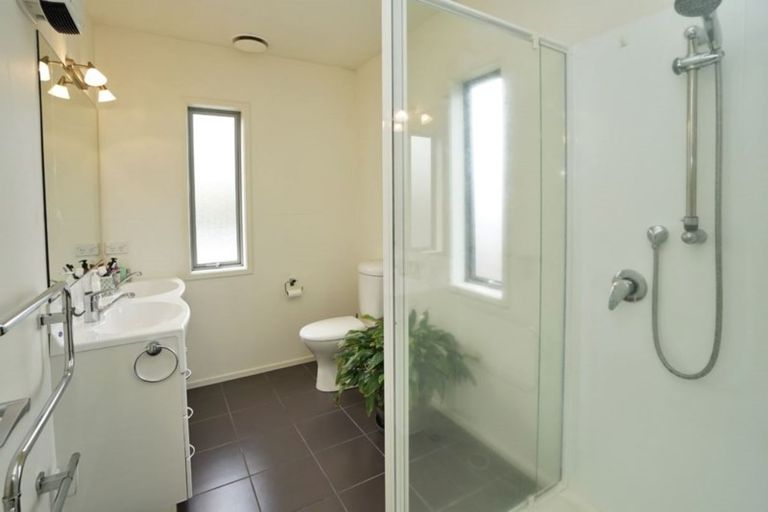 Photo of property in 30d Charlemont Street, Whitiora, Hamilton, 3200