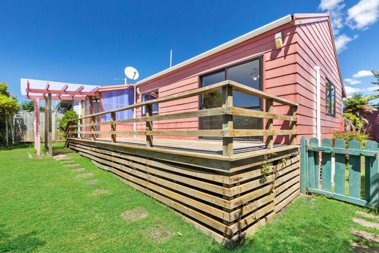 Photo of property in 2b Coulter Road, Owhata, Rotorua, 3010