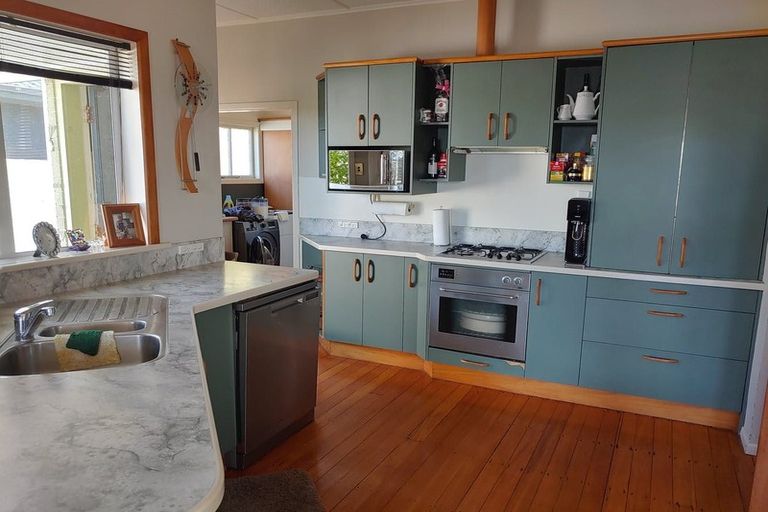 Photo of property in 91 Fulford Street, New Plymouth, 4310