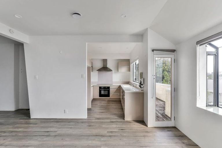 Photo of property in 216 Kepa Road, Mission Bay, Auckland, 1071